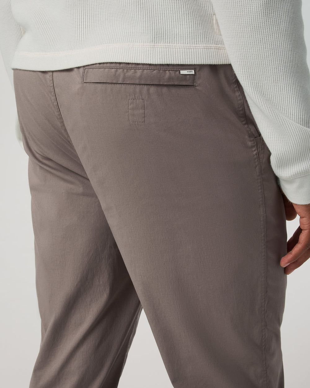 Men's Kore Everyday Pant Lined Classic 30" Smokey Taupe | Vuori