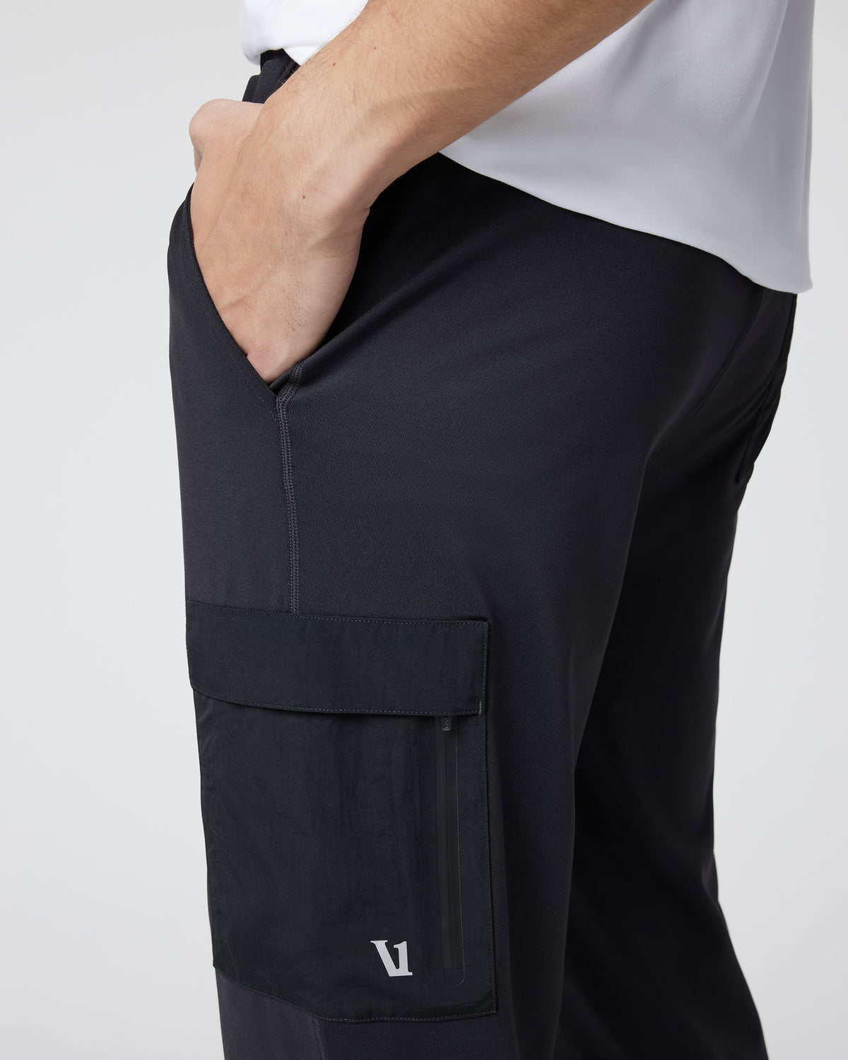 Sunday Utility Jogger Men's Black Cargo Joggers | Vuori Sale