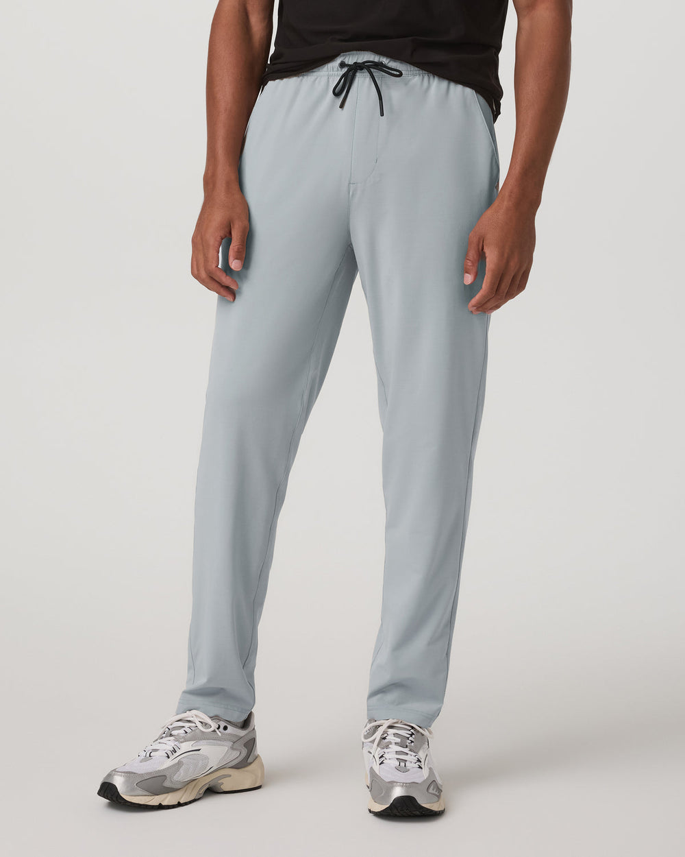 Elevate Kore Pant Lined Men's Athletic Pants in Sea Fog | Vuori Clothing
