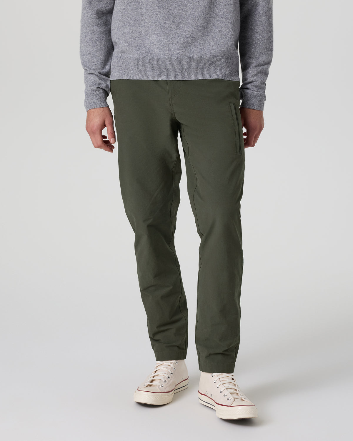 Barren Explorer Pant Classic Fit 30" Kale | Vuori Sale