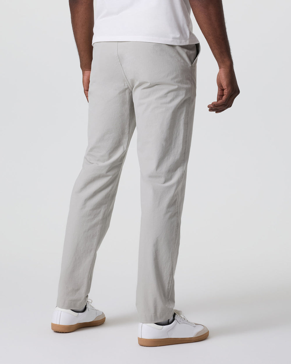 Barren Explorer Pant Classic Fit 30" Talc | Vuori Outlet