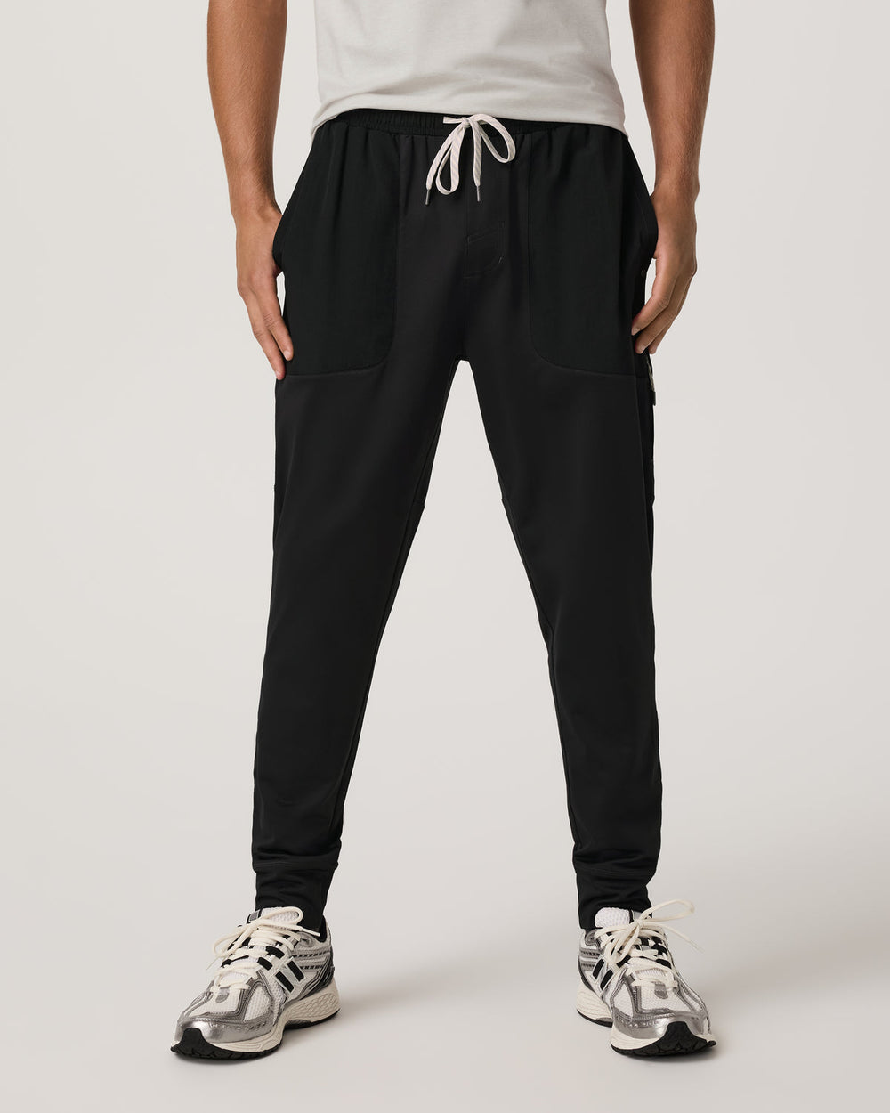 Sunday Mixed Media Jogger 28" Men's Black Joggers | Vuori Clothing