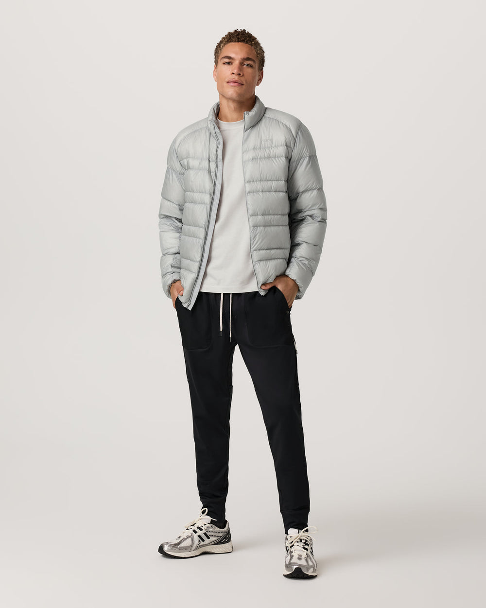 Sunday Mixed Media Jogger 28" Men's Black Joggers | Vuori Clothing