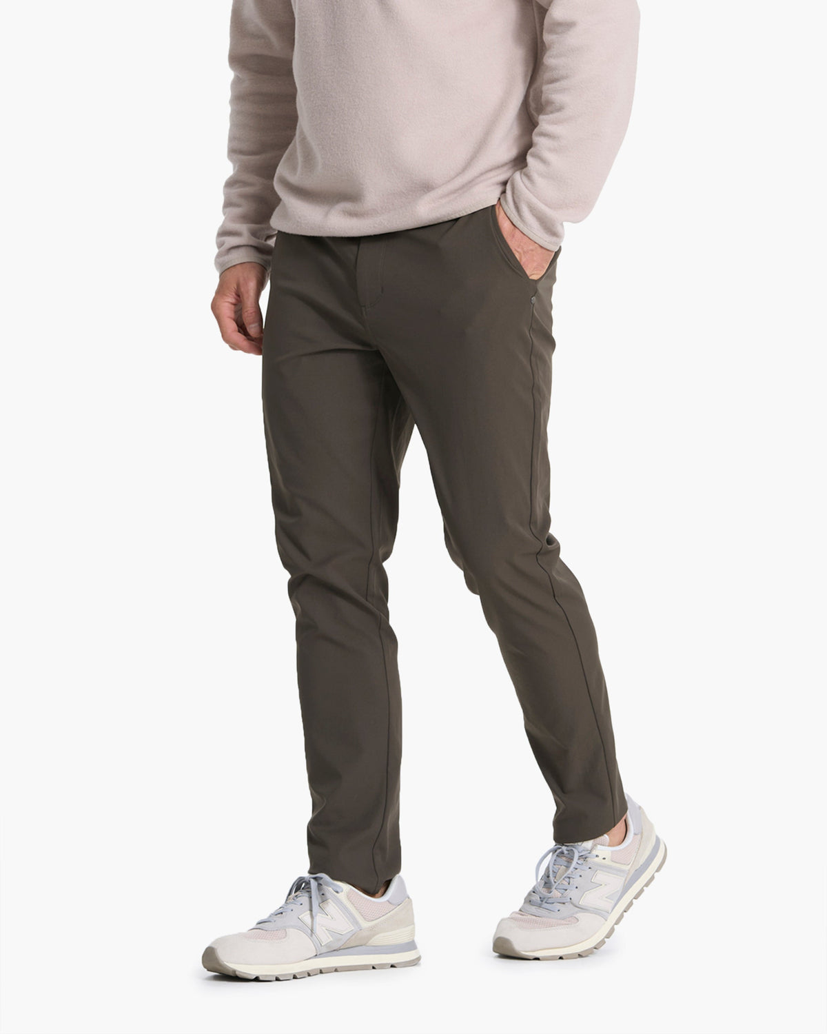Cascade Tech Chino Pant Athletic Slim Fit 30" Dark Oregano | Vuori For sale