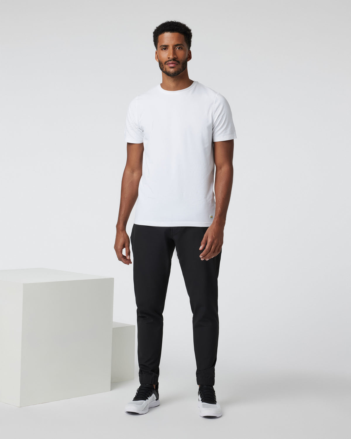 Transit Jogger Black Technical Jogger | Vuori Sale