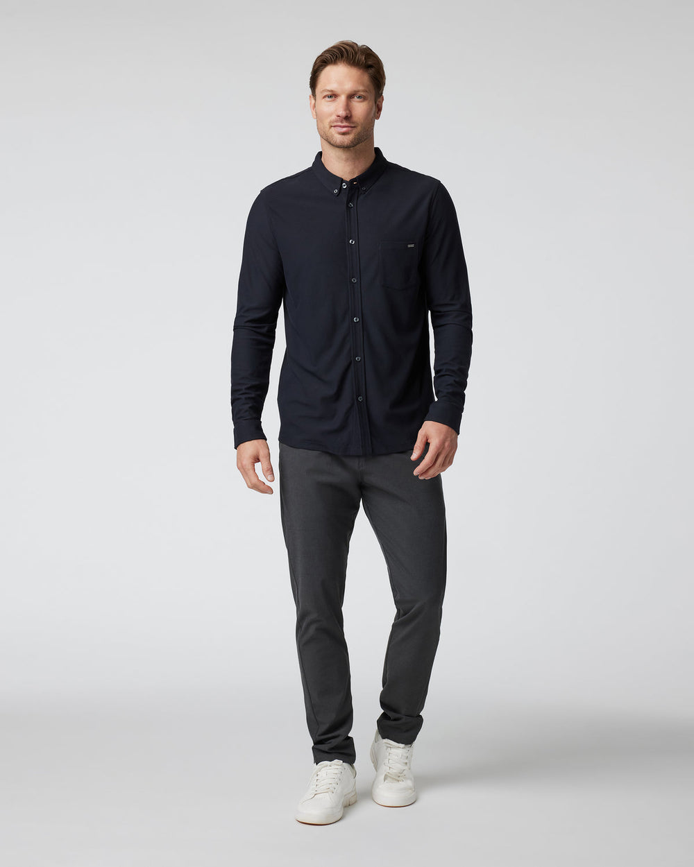 Aim Pant 30" Men's Charcoal Golf & Travel Pants | Vuori On sale