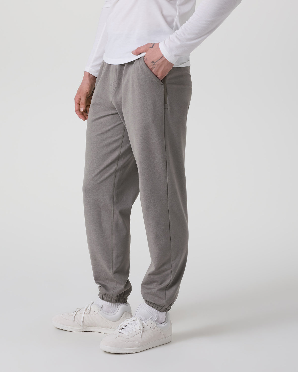 Coronado Performance Sweatpant Classic 28" Dolomite Heather | Vuori Outlet