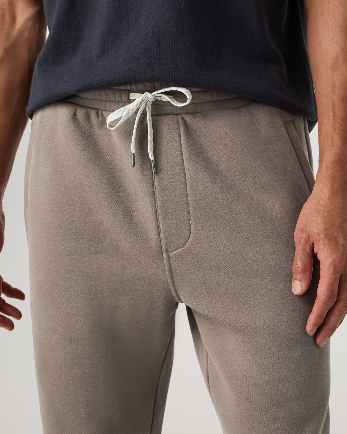 Seaside Sweatpant 30" Men's Smokey Taupe Sweatpant | Vuori Clothing