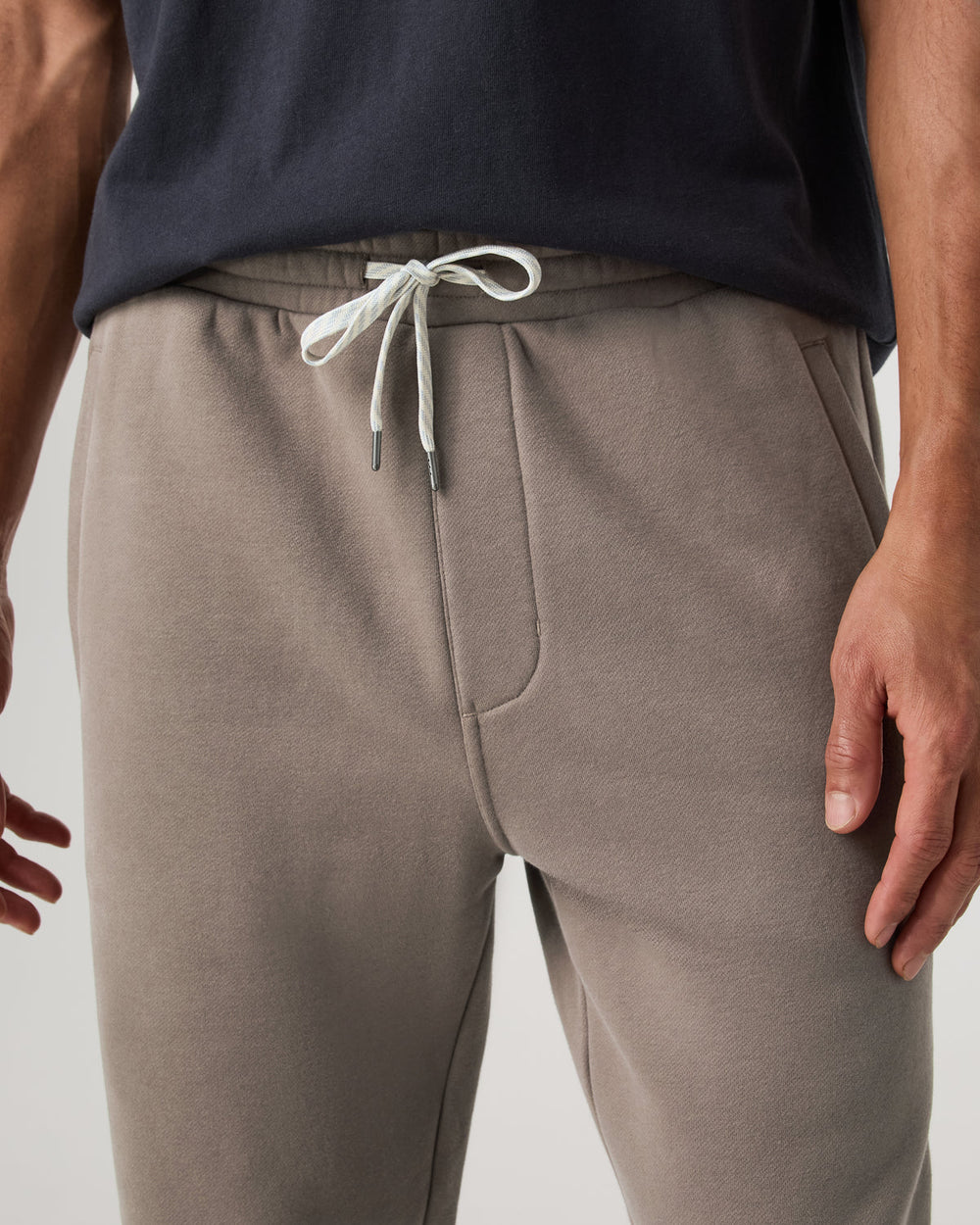 Seaside Sweatpant 30" Men's Smokey Taupe Sweatpant | Vuori Clothing