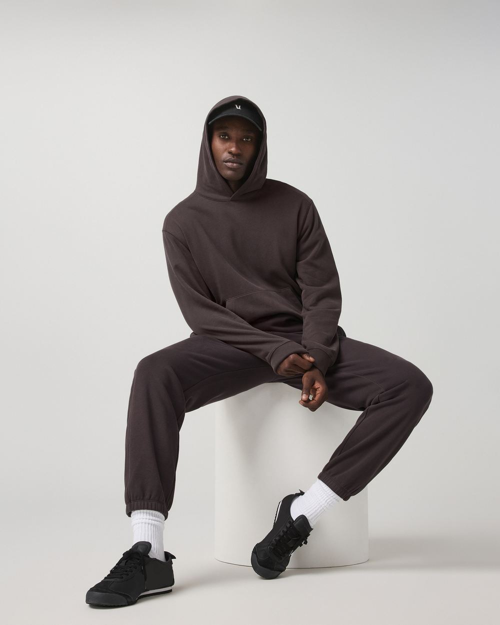 Cypress Vintage Jogger 28" Men's Comfy Soot Joggers | Vuori On sale
