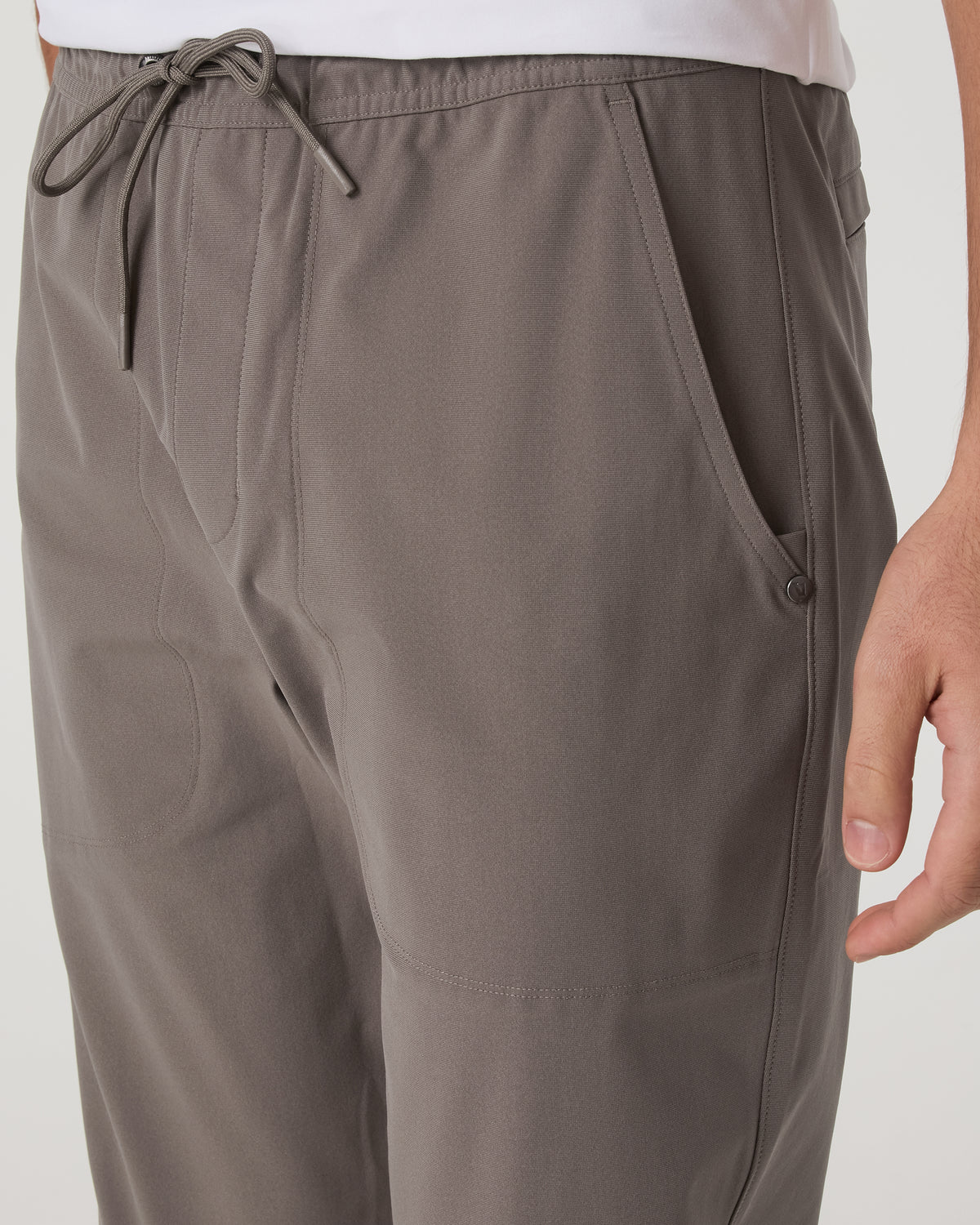 Meta Jogger 30" Men's Smokey Taupe Classic Fit Joggers | Vuori Clothing