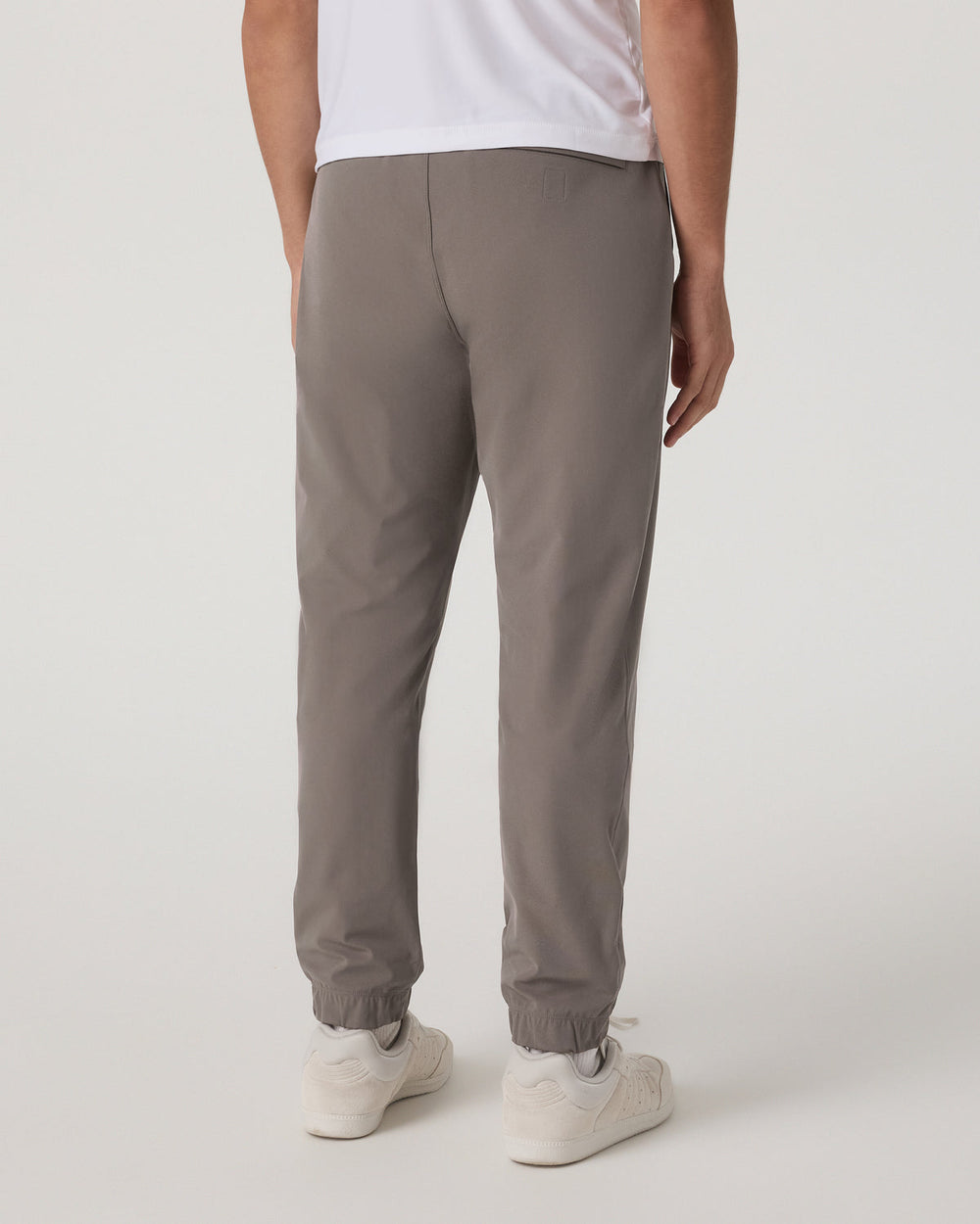 Meta Jogger 30" Men's Smokey Taupe Classic Fit Joggers | Vuori Clothing