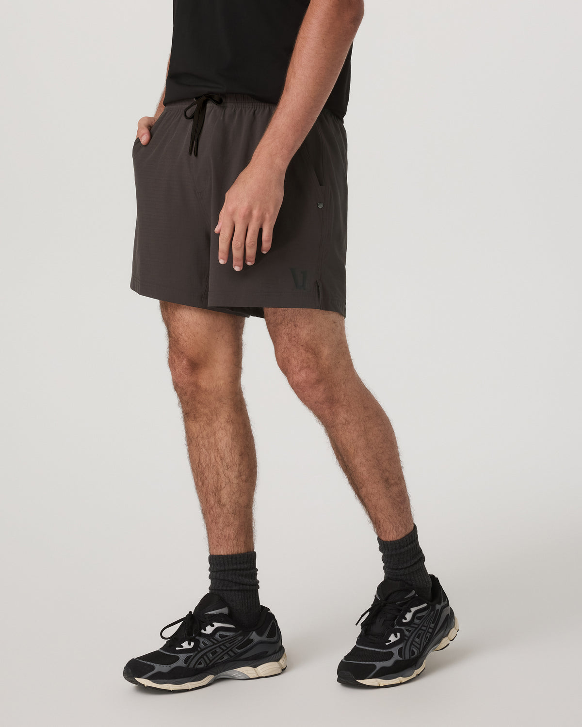 HardKore Short Lined 5" Men's Carbon Performance Shorts | Vuori Clothing