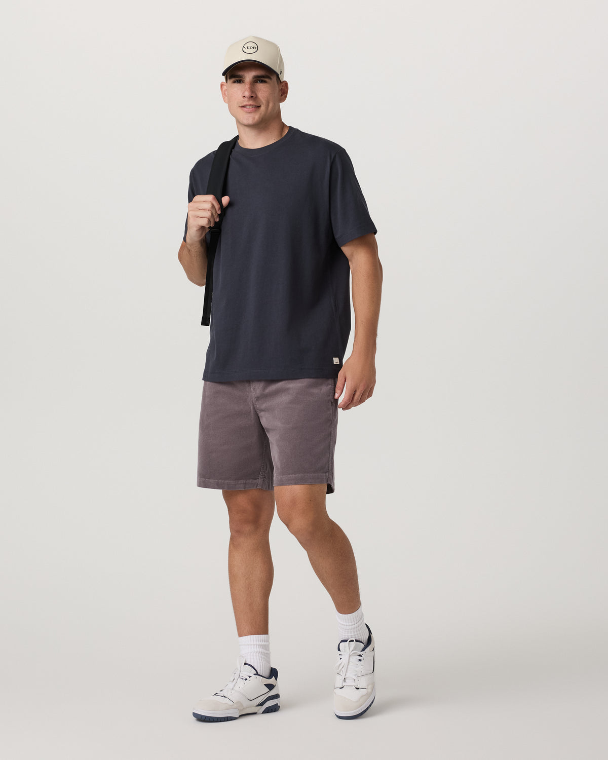 Optimist Elastic Waist Short 8" Men's Huckleberry Shorts | Vuori Sale