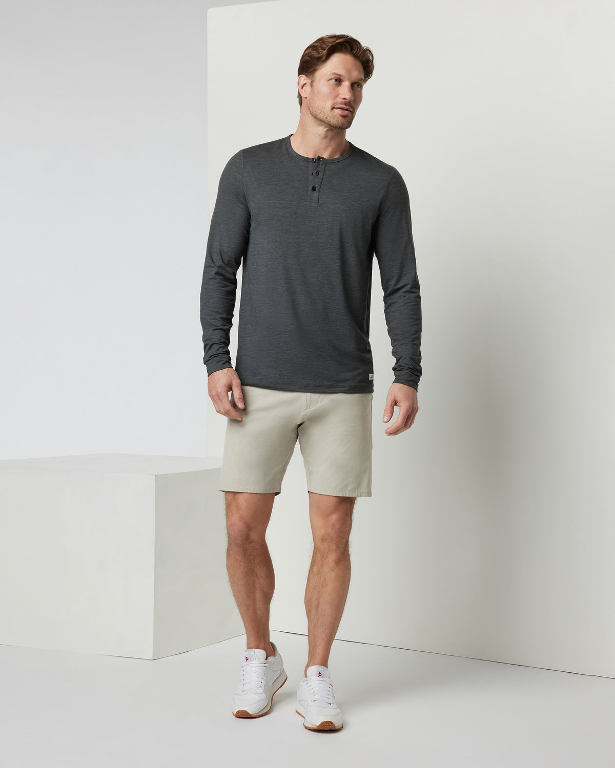 Aim Short Khaki Short for Men Clothing | Vuori US