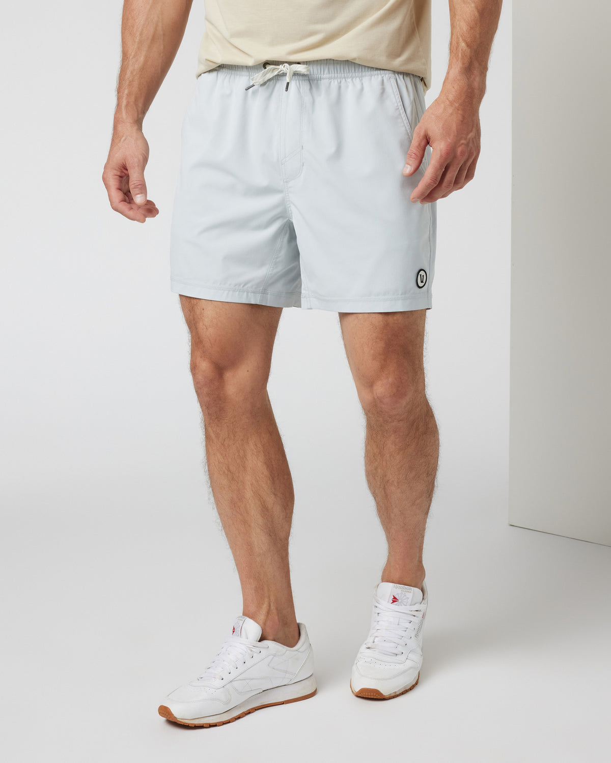 Kore Short Lined 5" Men's Sky Grey Athletic Shorts | Vuori Clothing