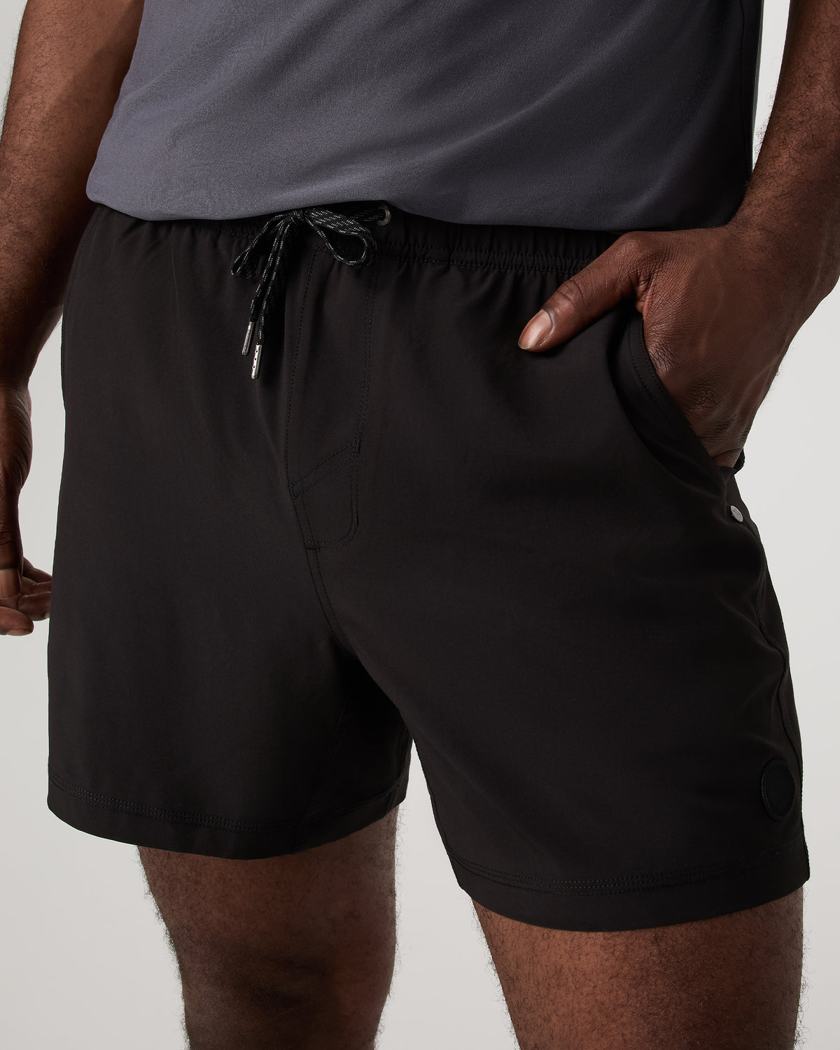 Kore Short Lined 5" Black Tonal Athletic Shorts | Vuori Discount