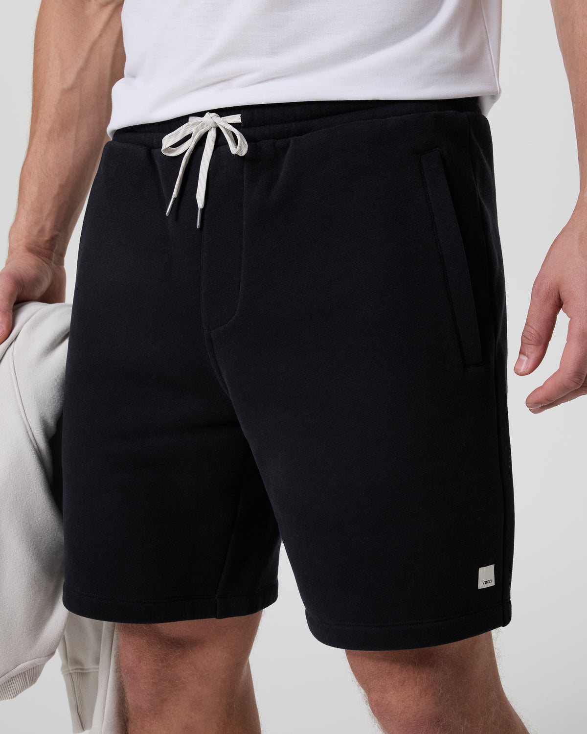 Seaside Short Classic Fit 8" Black | Vuori US