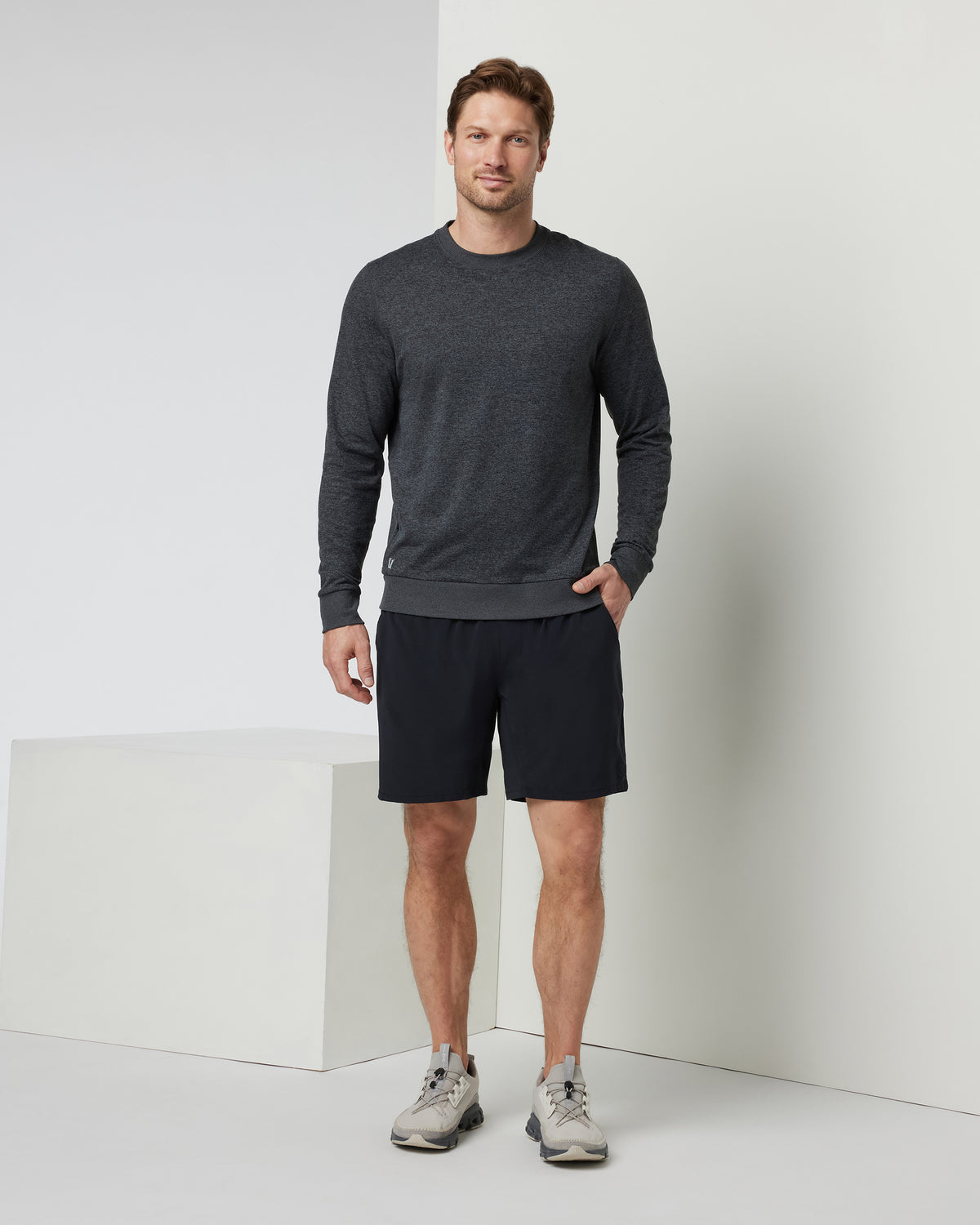 Kore Elevate Short Lined 7" Men's Black Shorts with Zip Pockets | Vuori For sale