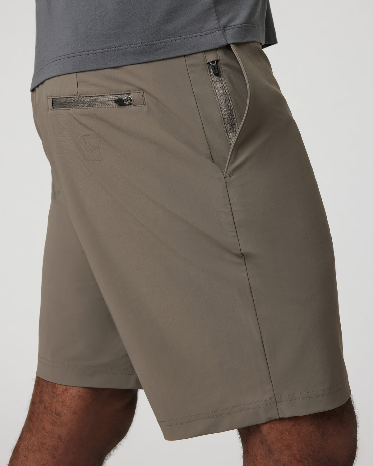 Fleet Chino Short 8" Men's Cocoa Shorts | Vuori US