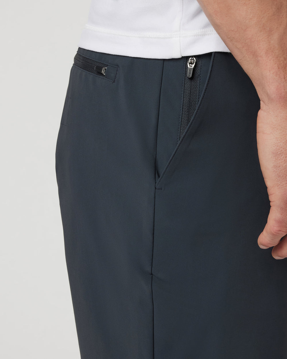 Fleet Chino Short 8" Men's Navy Shorts | Vuori Clothing