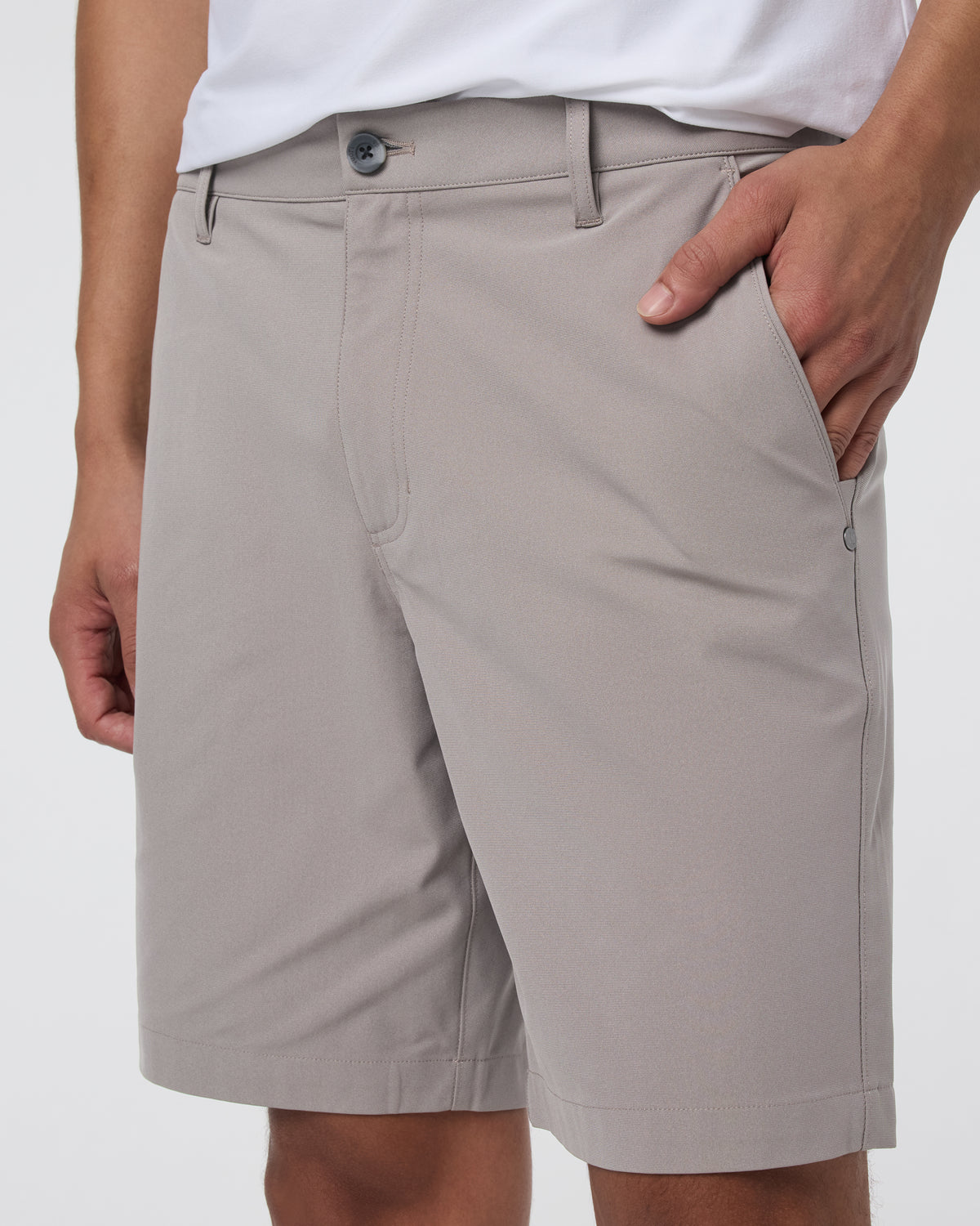 Meta Short 8" Mocha Chino Shorts | Vuori Outlet