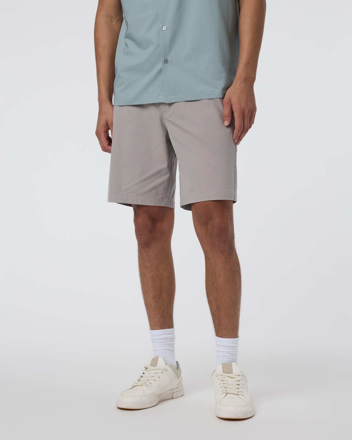 Meta Short 8" Mocha Chino Shorts | Vuori Outlet