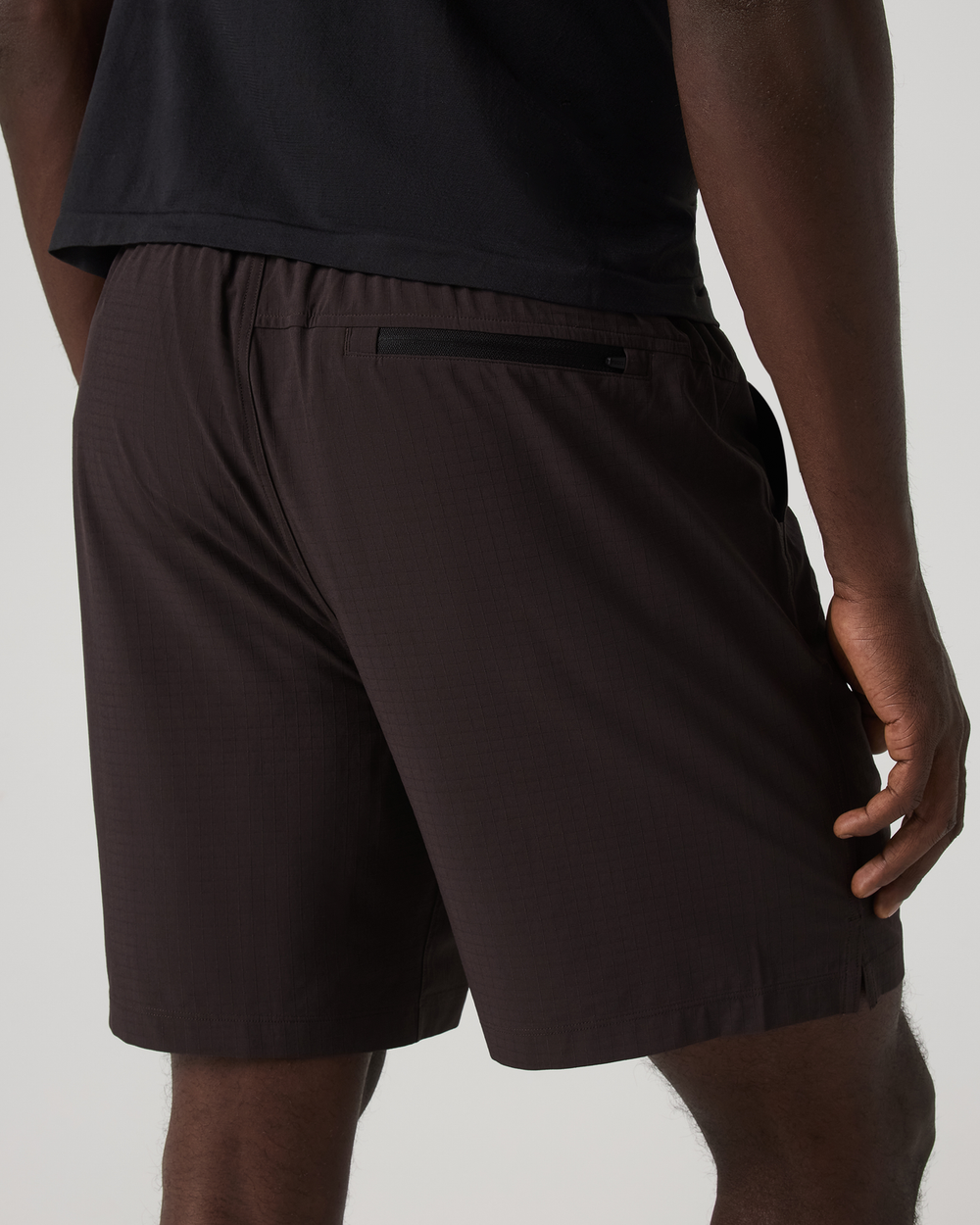 HardKore Short Lined 7" Men's Carbon Performance Shorts | Vuori