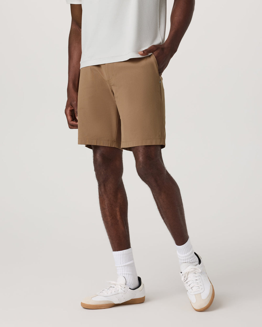 Meta Short 8" Men's Pecan Classic Chino Shorts | Vuori Outlet