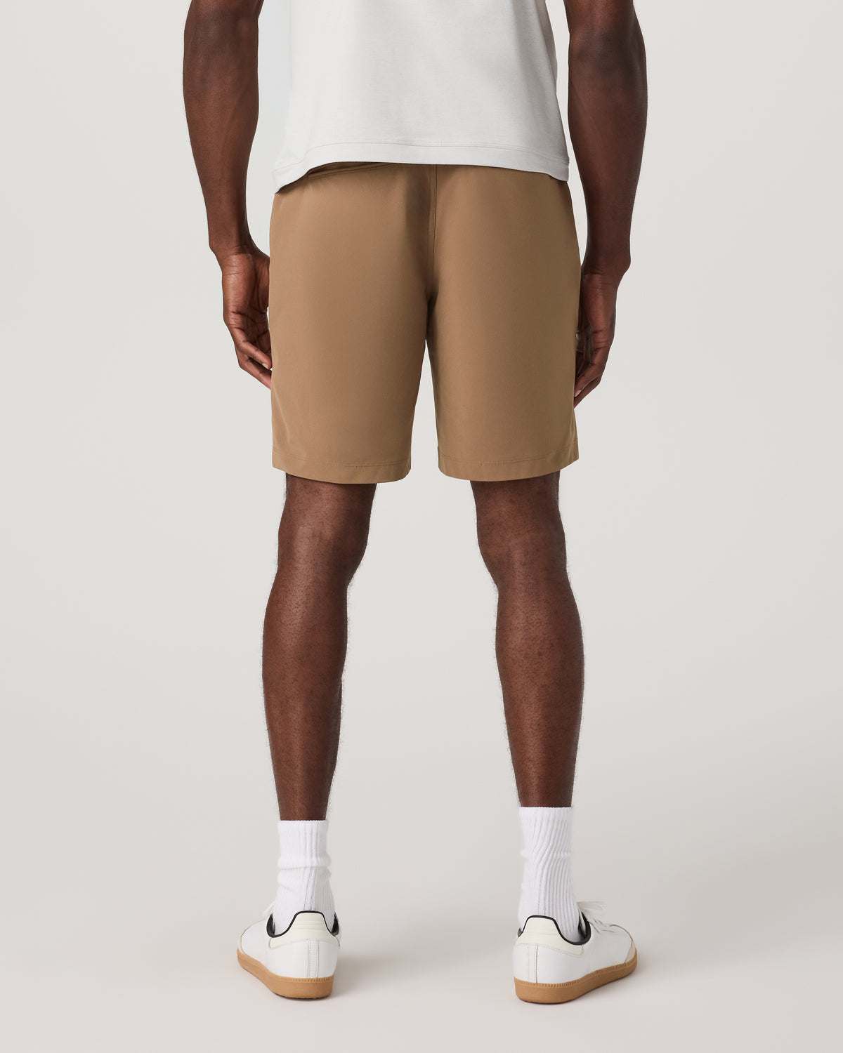 Meta Short 8" Men's Pecan Classic Chino Shorts | Vuori Outlet
