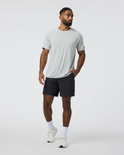 Grafton Short Unlined Classic Fit 7" Black | Vuori US