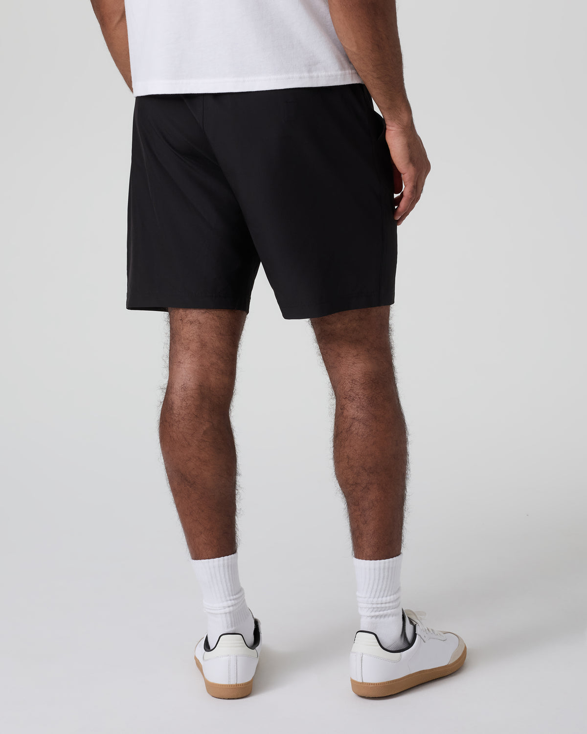 Banks Session Short 7" Black | Vuori Sale