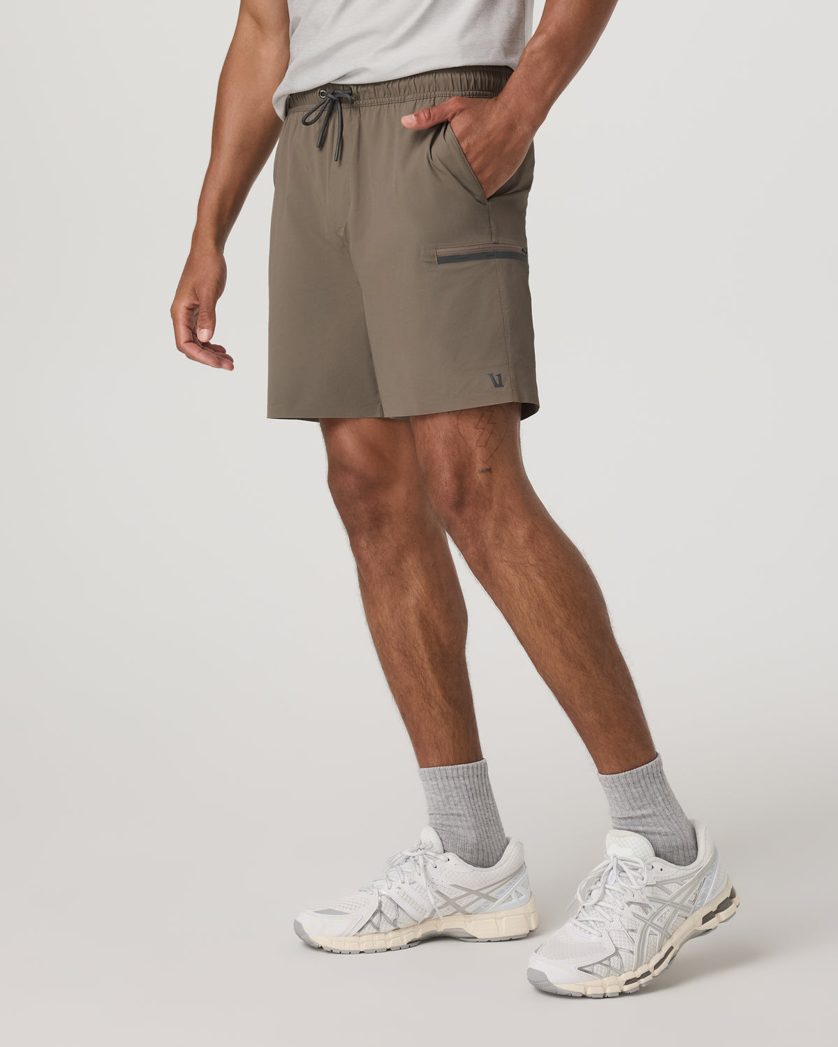 Grafton Short Unlined 7" Men's Training Shorts in Bark | Vuori For sale