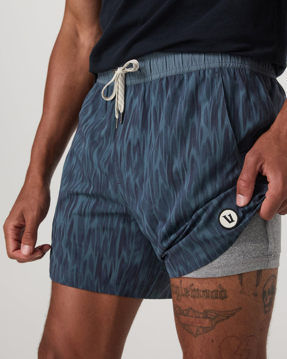 Kore Short Lined 5" Men's Blue Sea Pampas Fit Shorts | Vuori Outlet