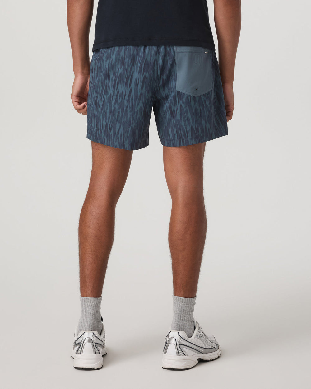 Kore Short Lined 5" Men's Blue Sea Pampas Fit Shorts | Vuori Outlet