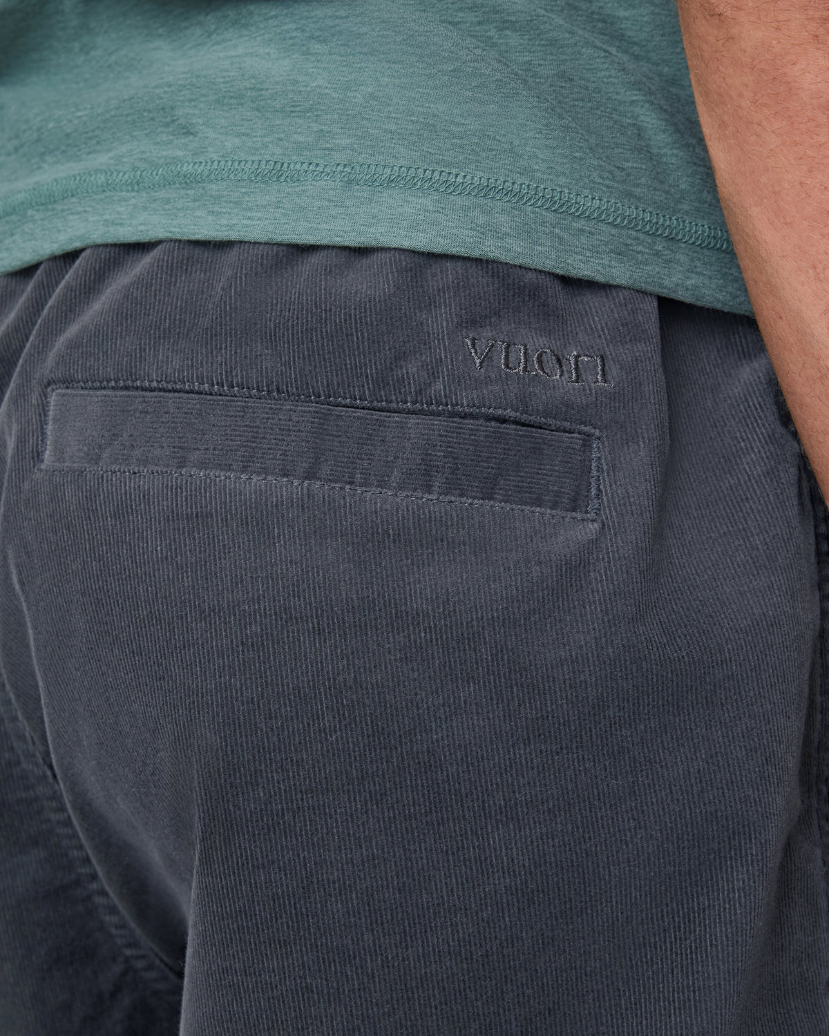 Optimist Elastic Waist Short 8" Men's Charcoal Shorts | Vuori