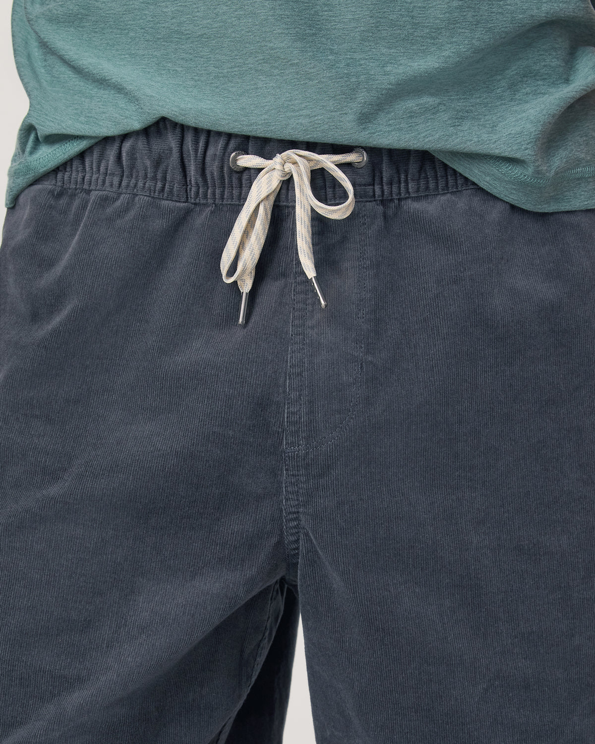Optimist Elastic Waist Short 8" Men's Charcoal Shorts | Vuori