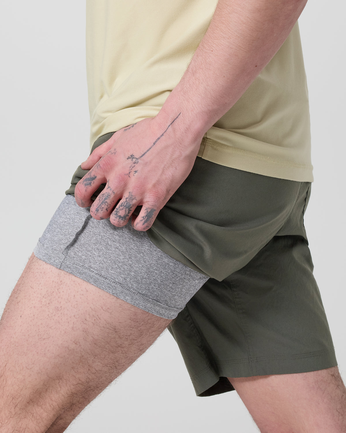 Kore Everyday Short Dark Oregano | Vuori Sale