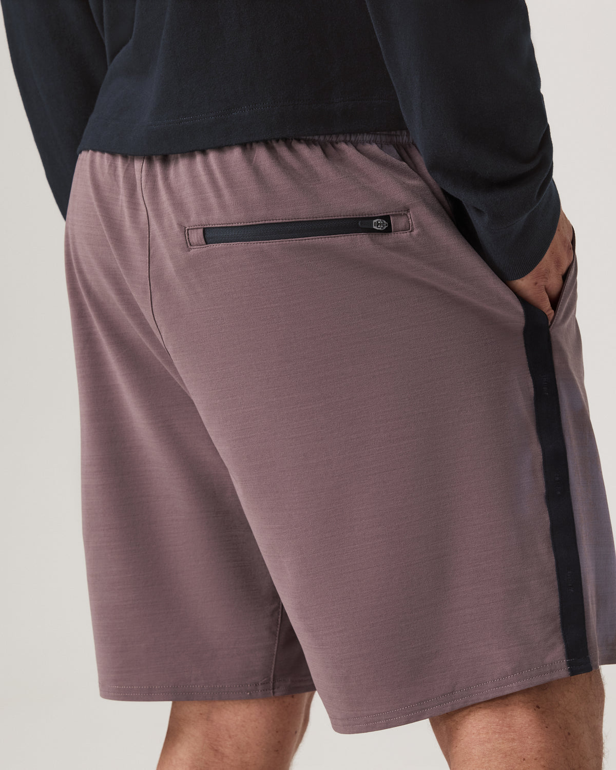 Elevate Kore Utility Short Lined 7" Men's Huckleberry Short | Vuori Online
