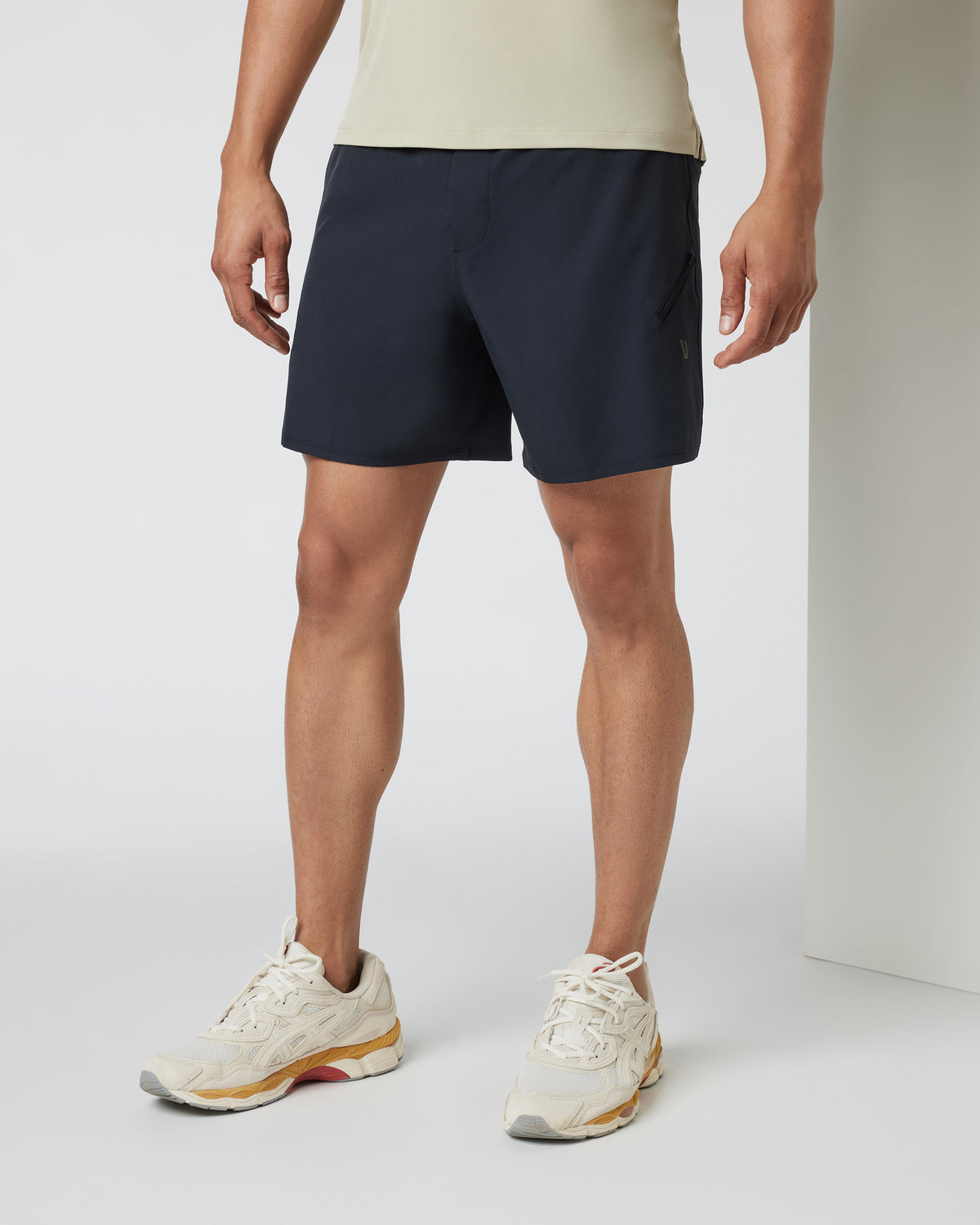 Qualify Run Short Lined 6" Men's Black Run Shorts | Vuori For sale