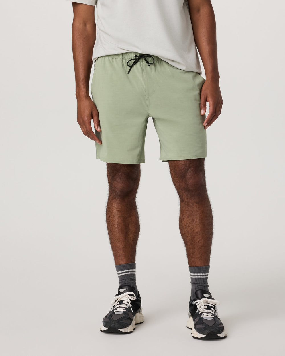 Elevate Kore Short Unlined 7" Men's Agave Shorts | Vuori Outlet