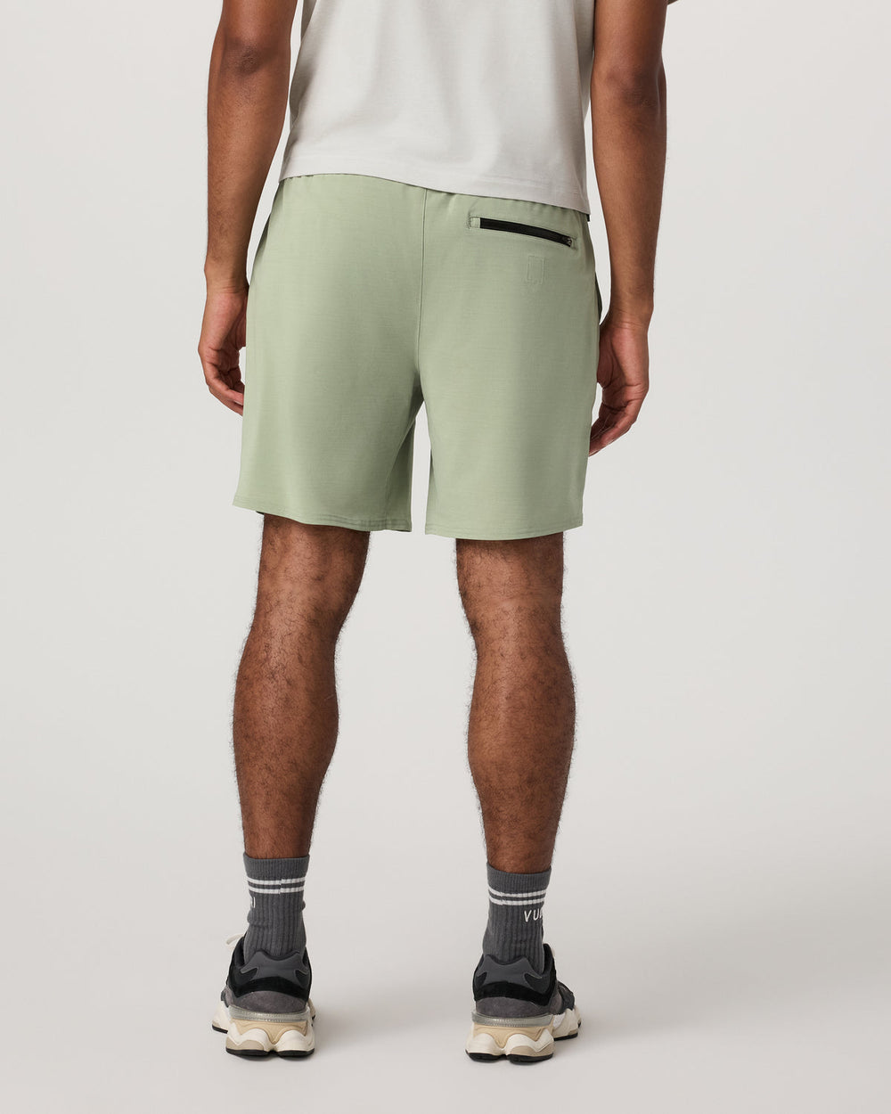 Elevate Kore Short Unlined 7" Men's Agave Shorts | Vuori Outlet