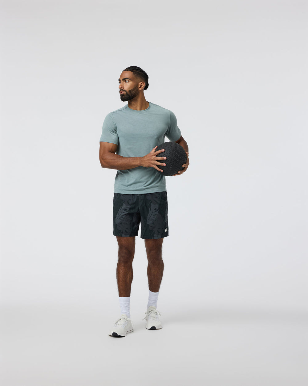 Kore Short Lined 7" Men's Black Leaves Athletic Shorts | Vuori Sale
