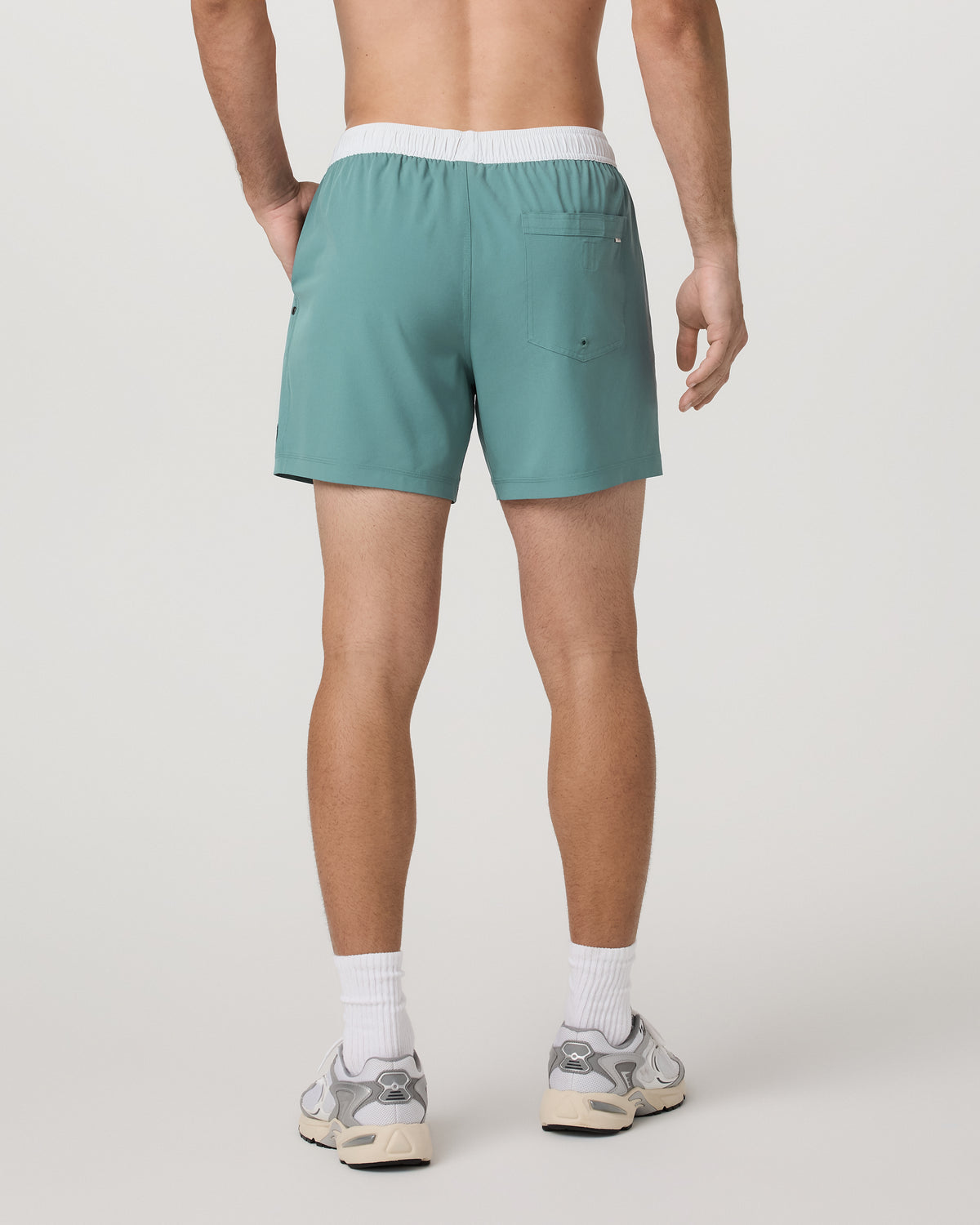 Kore Short Lined 5" Men's Bluegrass Shorts | Vuori Outlet