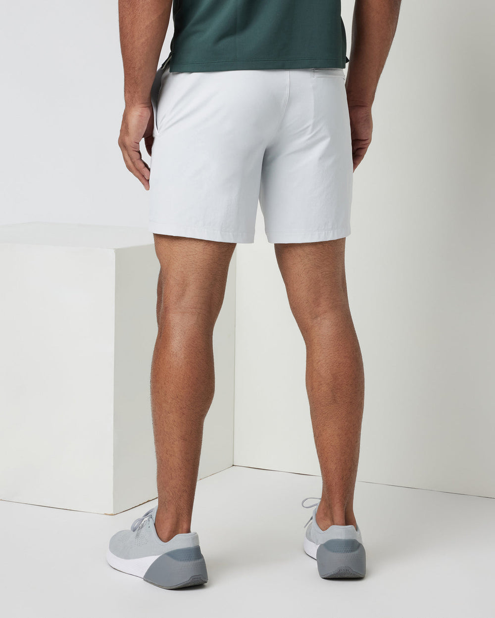 Crosscourt Short Men's Frost Grey Tennis Shorts | Vuori Outlet