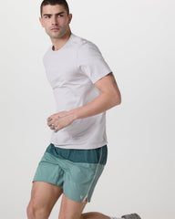 Trail Short 2.0 Light Deep Sea Stripe/Salt | Vuori For sale