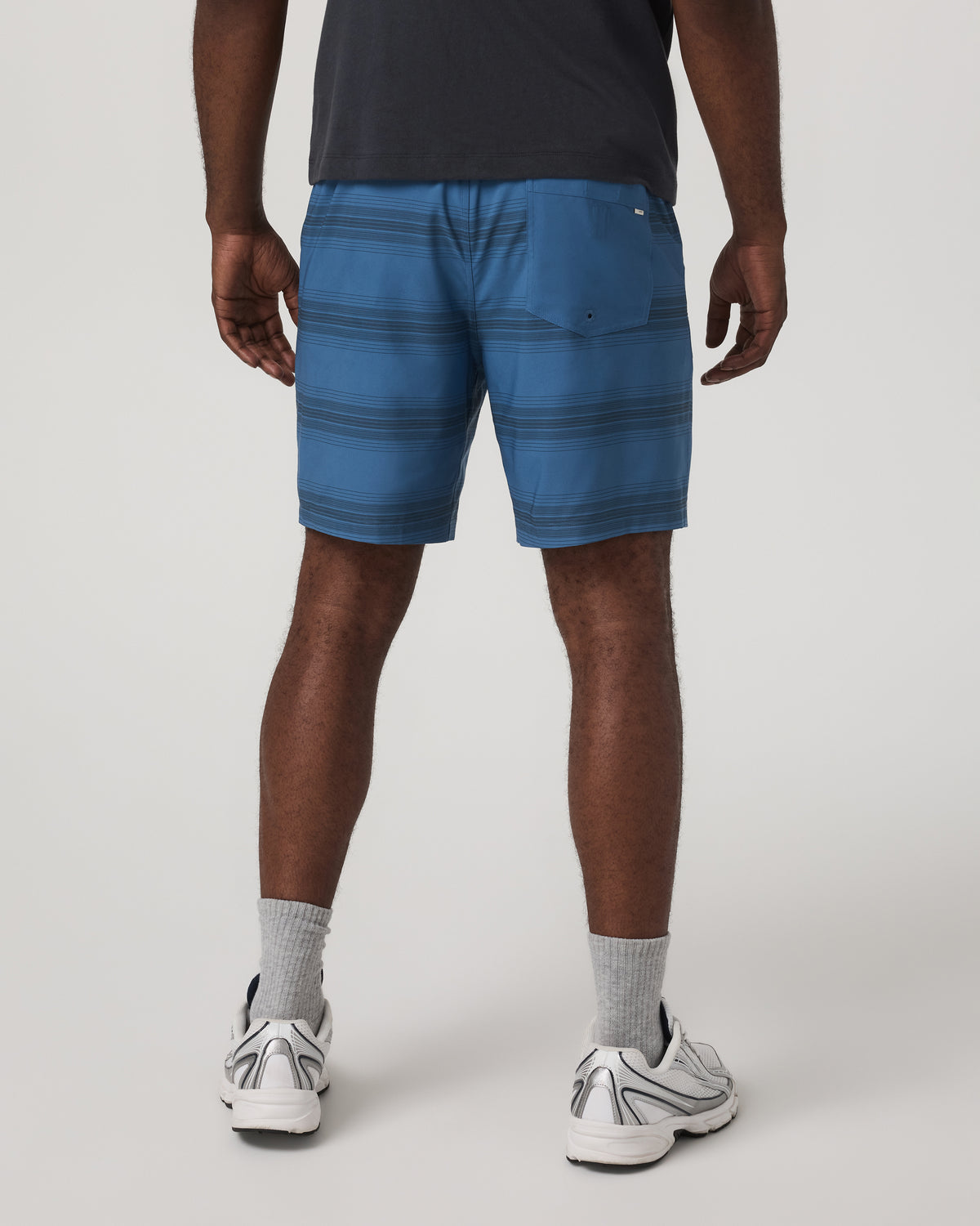 Kore Short Unlined 7" Sea Gradient Stripe | Vuori Online