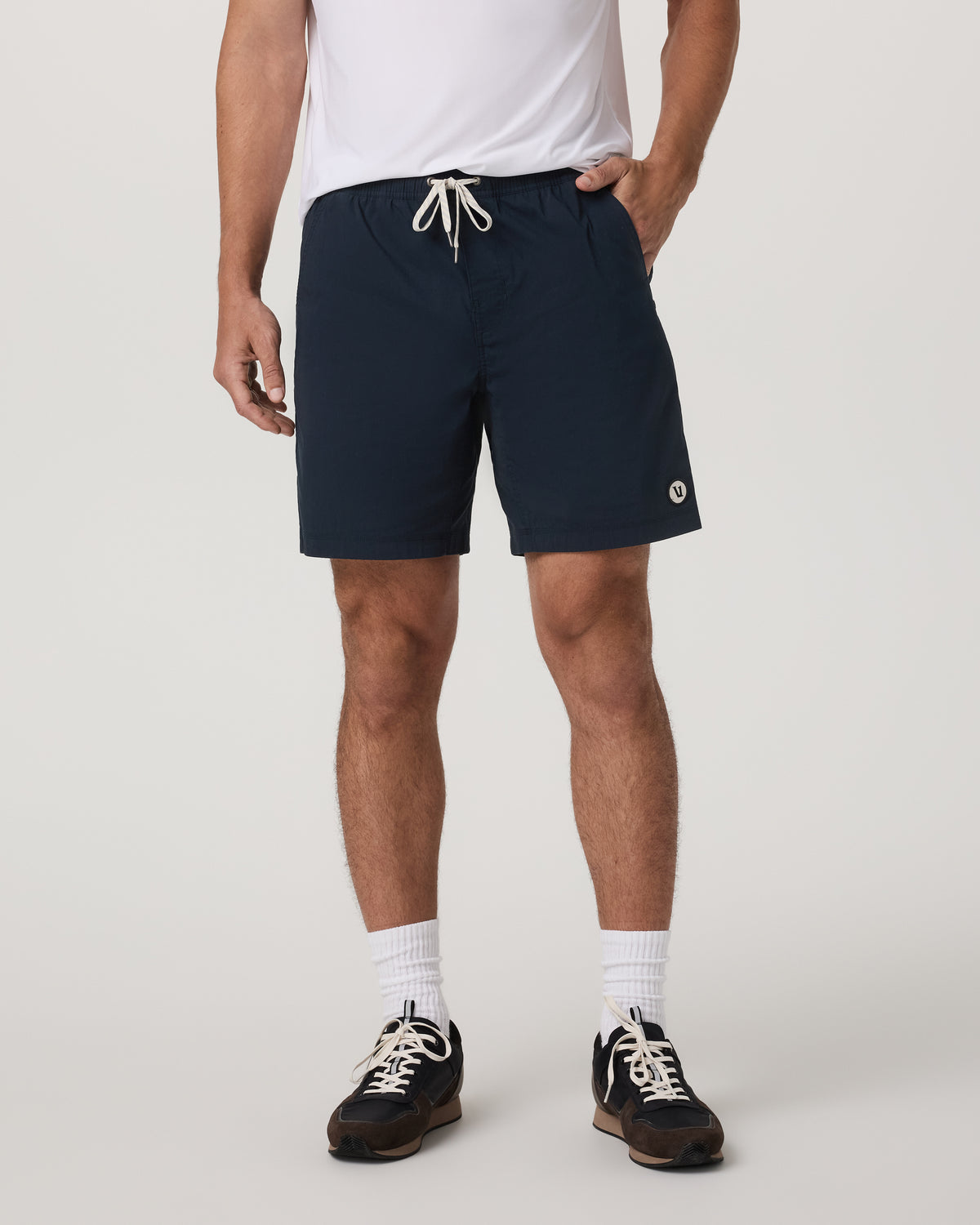 Kore Everyday Short Lined 7" Men's Classic Fit Ink Shorts | Vuori