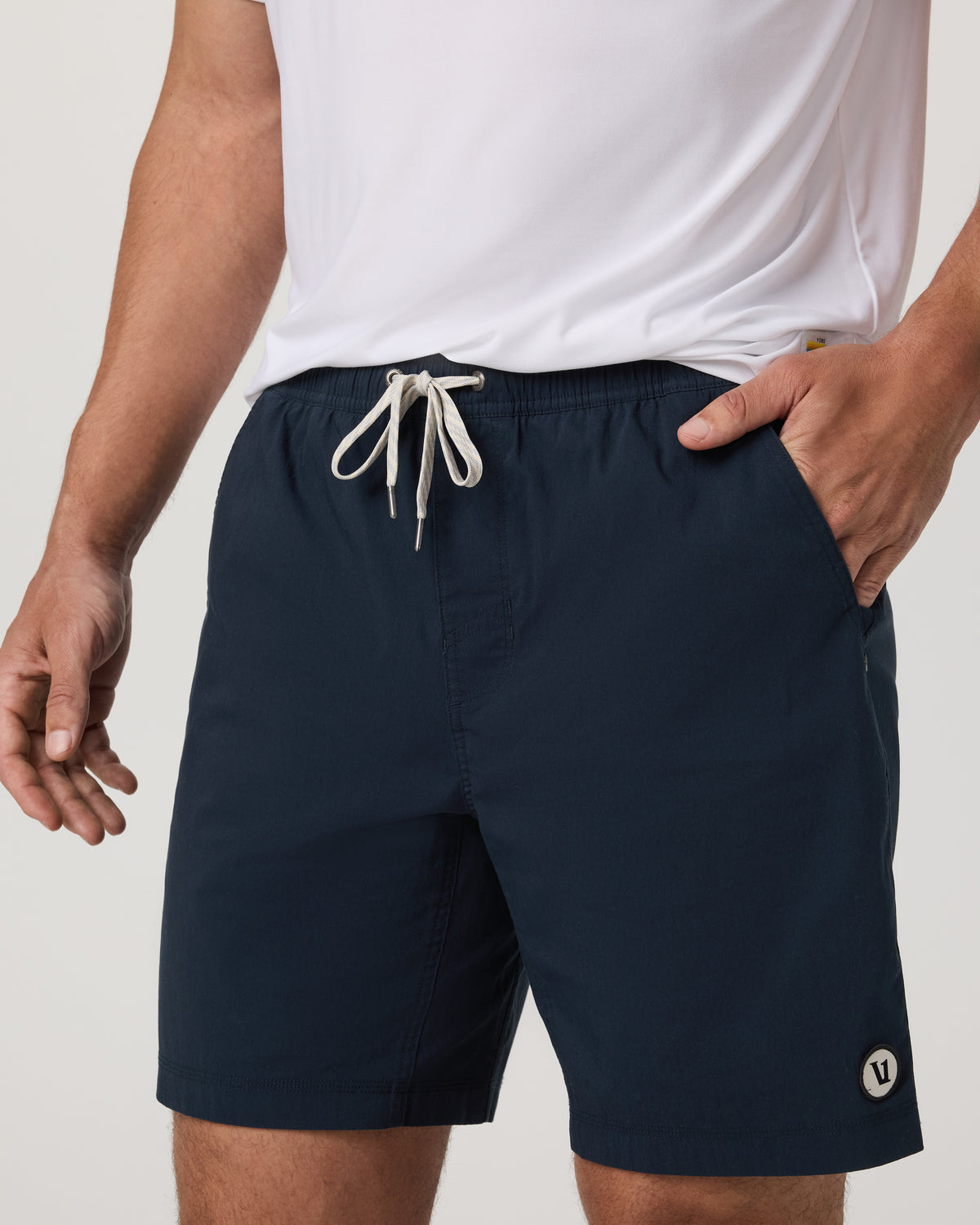 Kore Everyday Short Lined 7" Men's Classic Fit Ink Shorts | Vuori