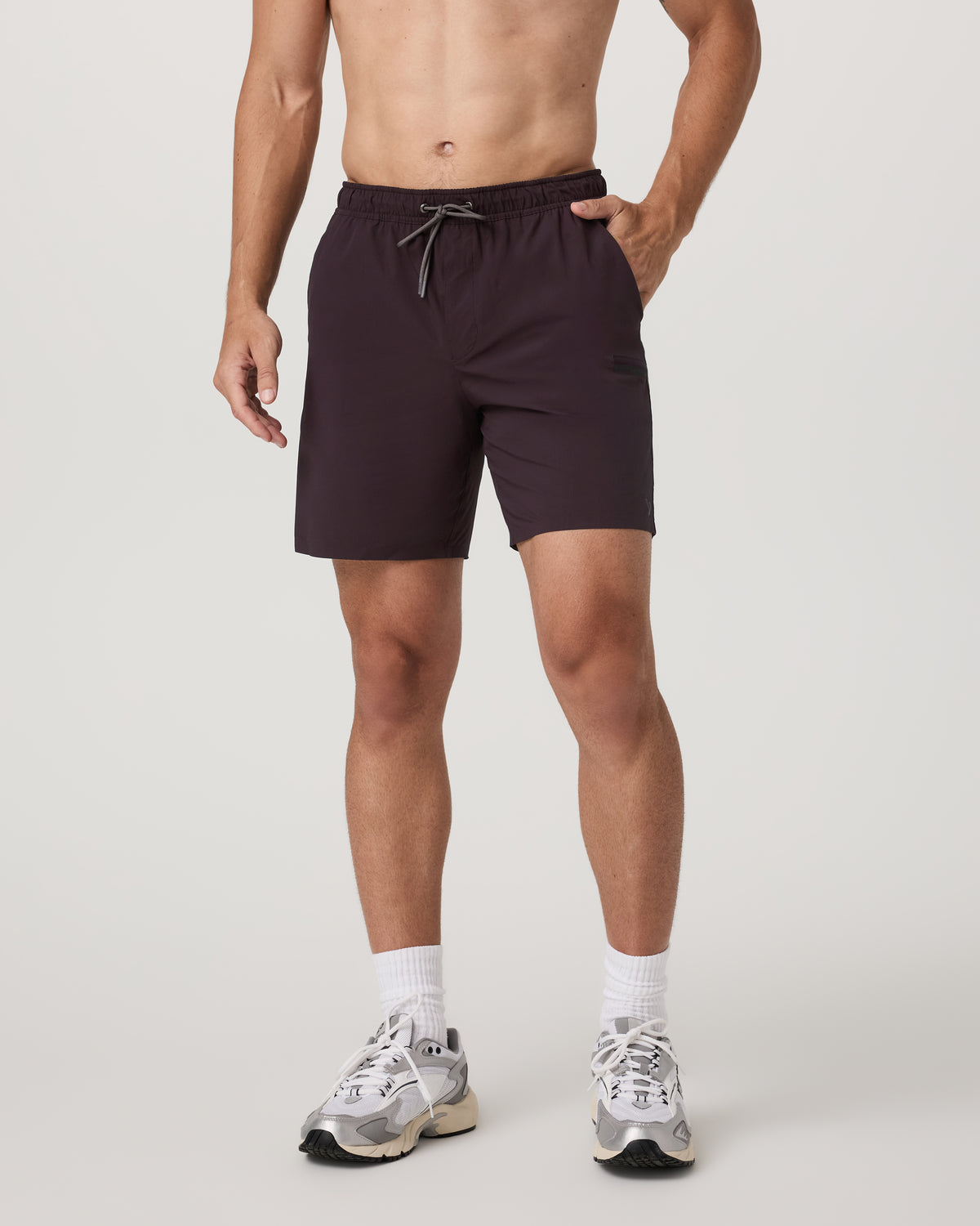 Grafton Short Lined 7" Men's Raisin Training Shorts | Vuori Outlet